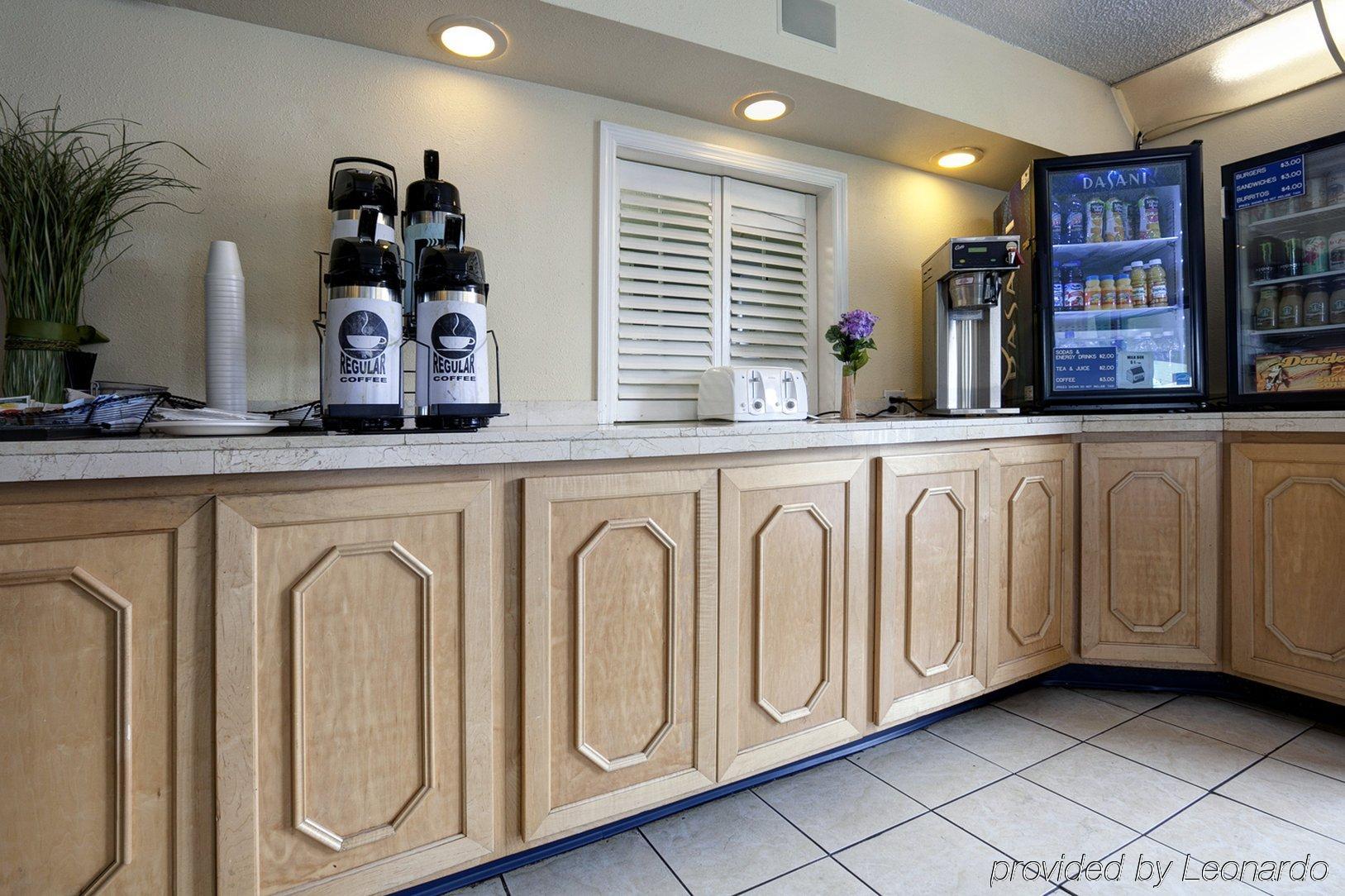 Rodeway Inn Clearwater-Dunedin Restoran foto