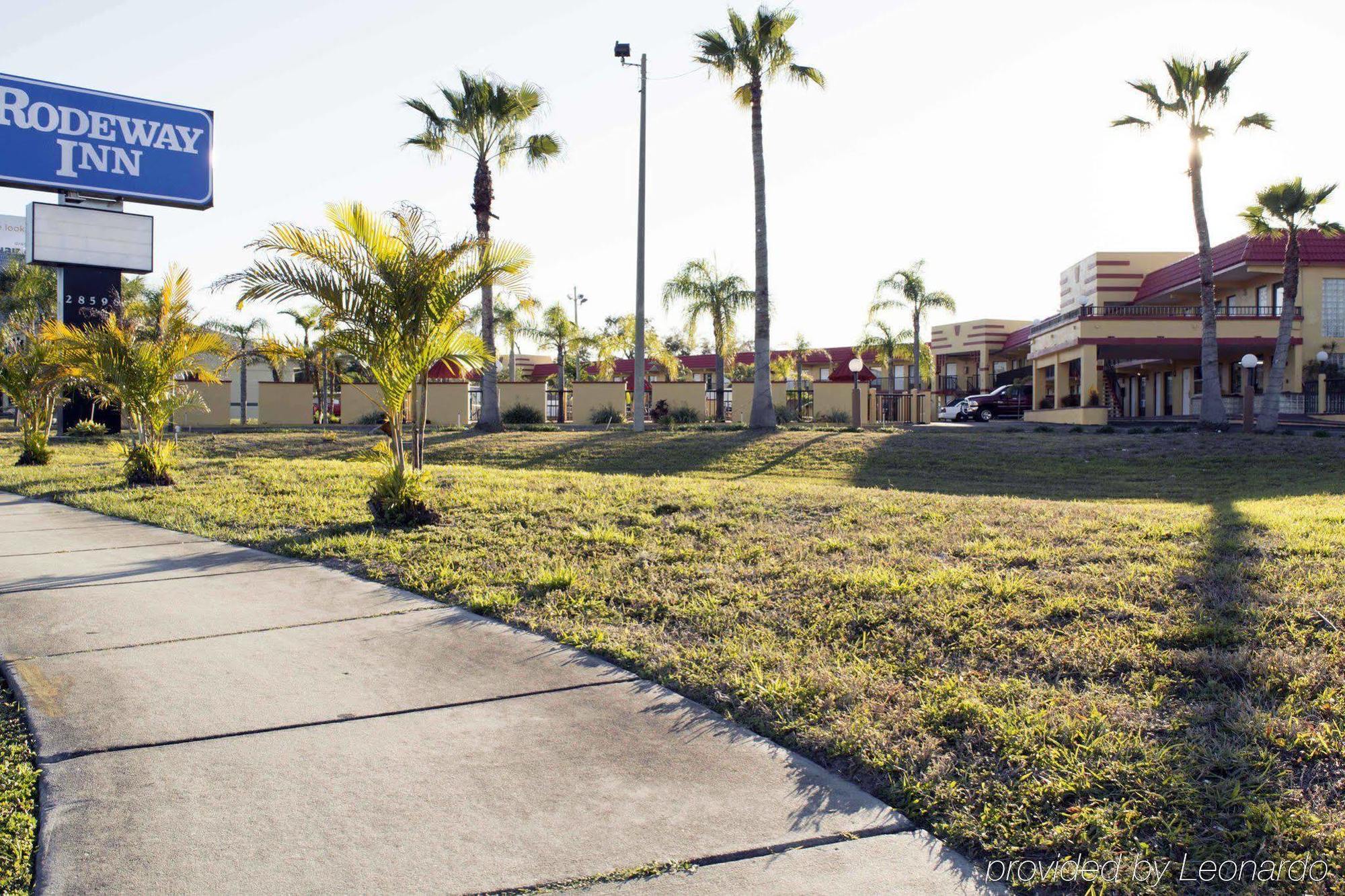 Rodeway Inn Clearwater-Dunedin Bagian luar foto